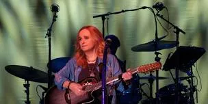 Melissa Etheridge hero image