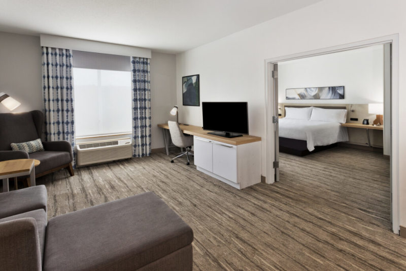 King Suite Living Room