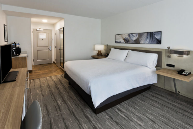 King Bed Standard